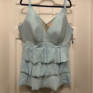 Relaxed no wire Swim tankini top